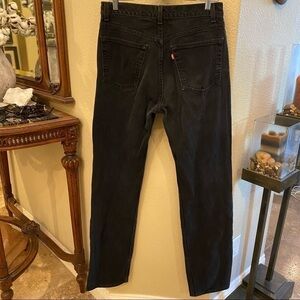 Vintage LEVI’S 505 Straight Leg Black Jeans Size 34-Made in USA